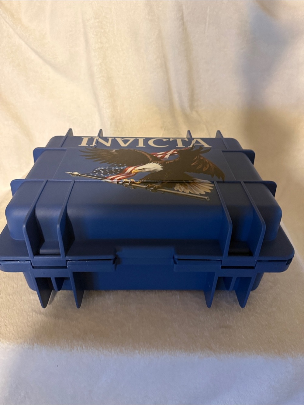 Invicta Blue Travel Case with Eagle and Flag Graphic - Picture 7 of 8